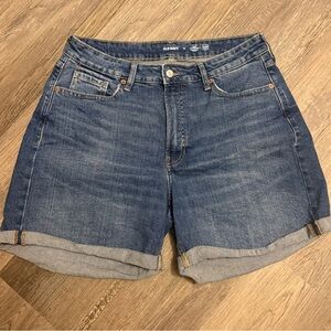OLD NAVY | High Rise Curvy Straight Jean Shorts size 14